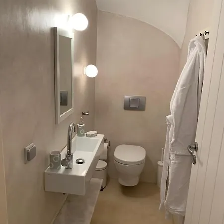 فيلة Soros Beach Villa, *