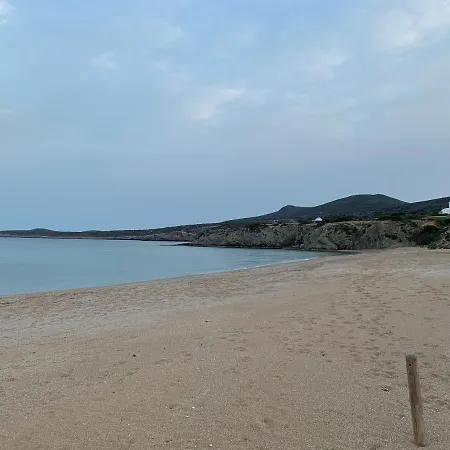 Soros Beach Villa, فيلة أنديباروس