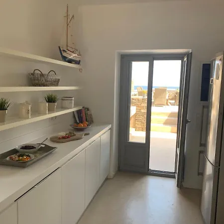 Villa Soros Beach Villa,